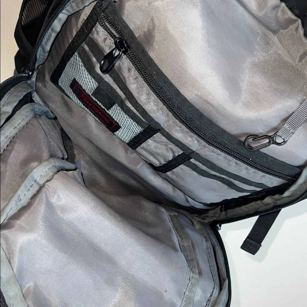 Targus Black and Gray Men's Backpack